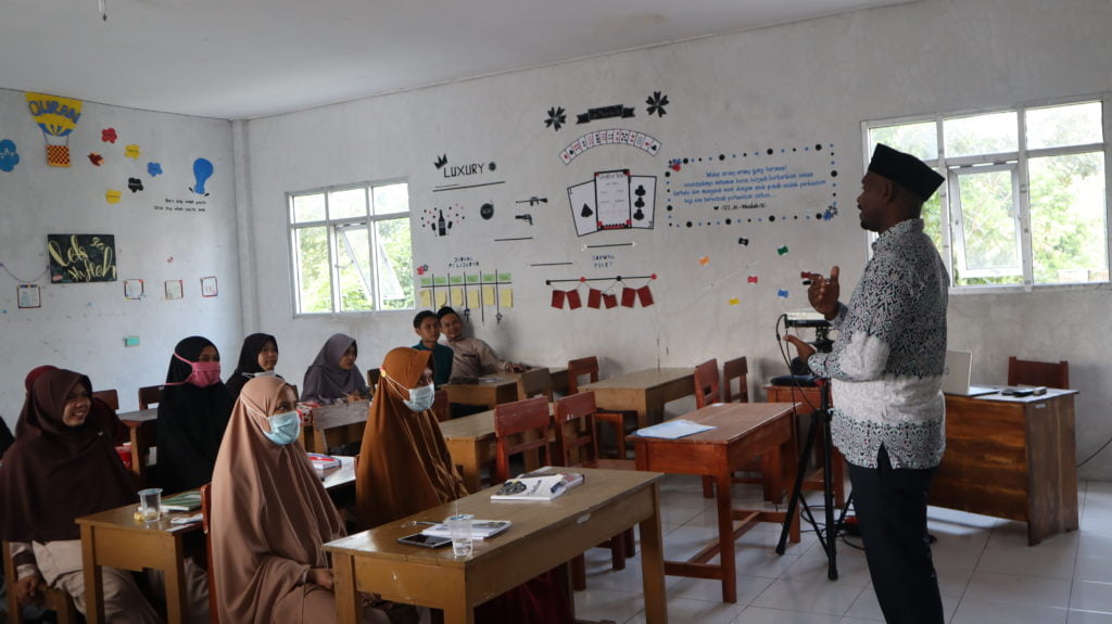IHT ASATIDZ PPM ZAMZAM HADIRKAN NATIVE SPEAKER DARI SUDAN