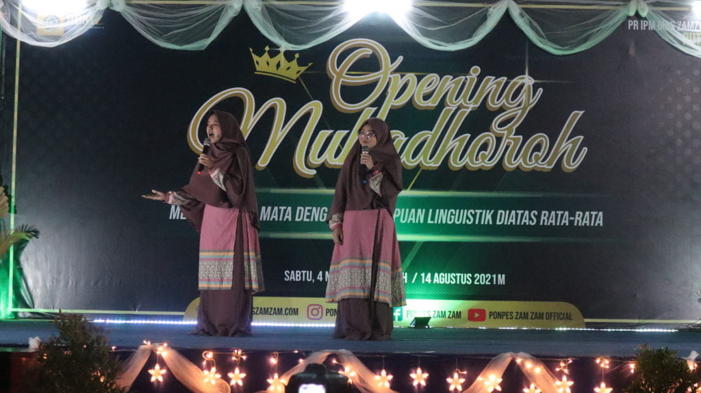 OPENING MUHADHOROH PPM ZAM ZAM PUTRI: ARENA BERLOMBA DALAM KEBAIKAN