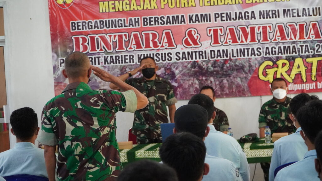 SOSIALISASI REKRUTMEN TNI –AD KHUSUS SANTRI DI SMA MBS ZAM-ZAM  
