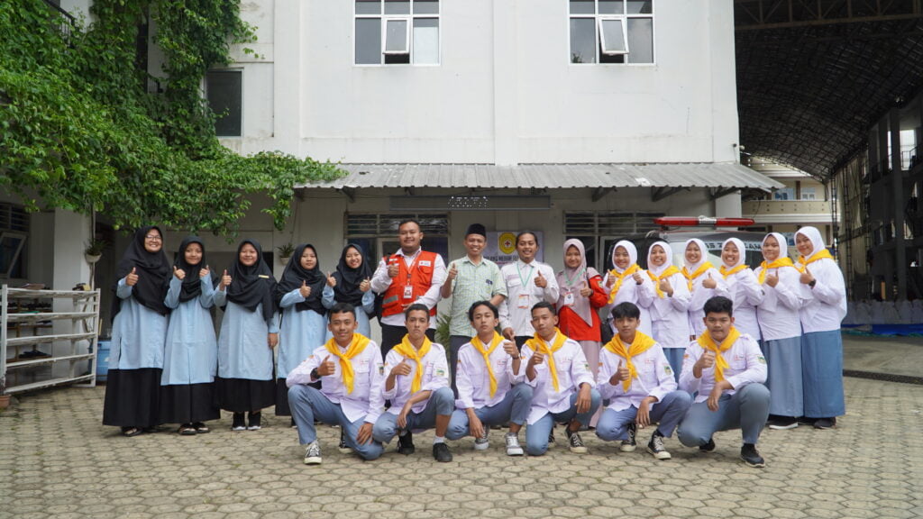VISITASI PMR SMA MBS ZAM ZAM MUHAMMADIYAH CILONGOK