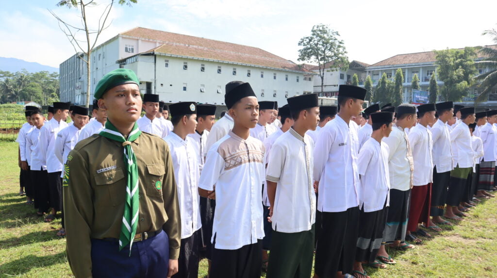 SERUAN RESOLUSI DAN AMANAT JIHAD: Mempertahankan NKRI itu Fardhu ‘Ain