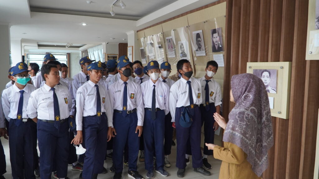 SMP MBS ZAM-ZAM LAKUKAN KUNJUNGAN ARPUSDA BANYUMAS
