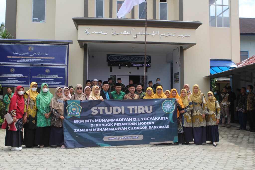 STUDITIRU BKM MTSM Se DIY KE PONTREN MODERN ZAM-ZAM MUHAMMADIYAH