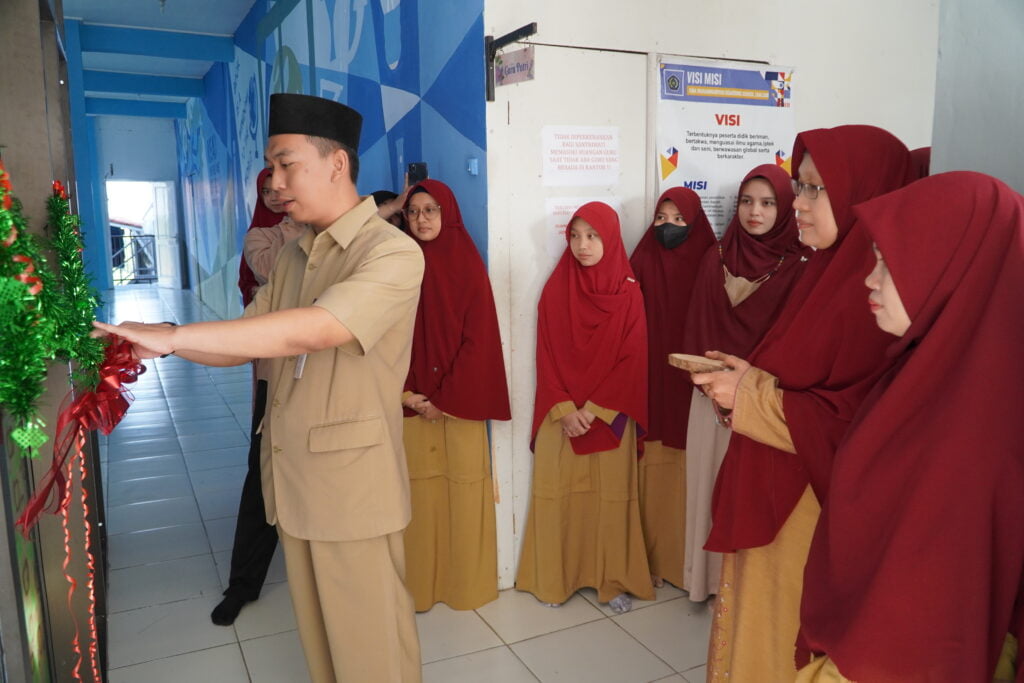 PENAMBAHAN FASILITAS PERPUSTAKAAN DI KAMPUS 2 PPMZ PUTRI