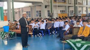 FANTANTIS! SANTRI PPM ZAM-ZAM ANTUSIAS NGAJI LITERASI DAN BORONG BUKU
