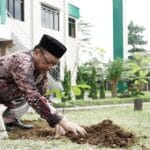 tanam bibit pohon 2
