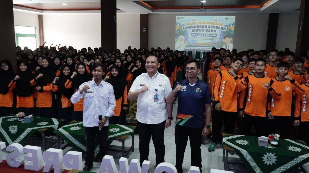 DATA MENGERIKAN DARI KEPALA BNNK BANYUMAS DI MPLSSB SMA MBS ZAM-ZAM