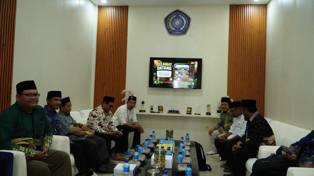 100 MUDIR PESANTREN MUHAMMADIYAH SE INDONESIA DATANGI MBS ZAM-ZAM  